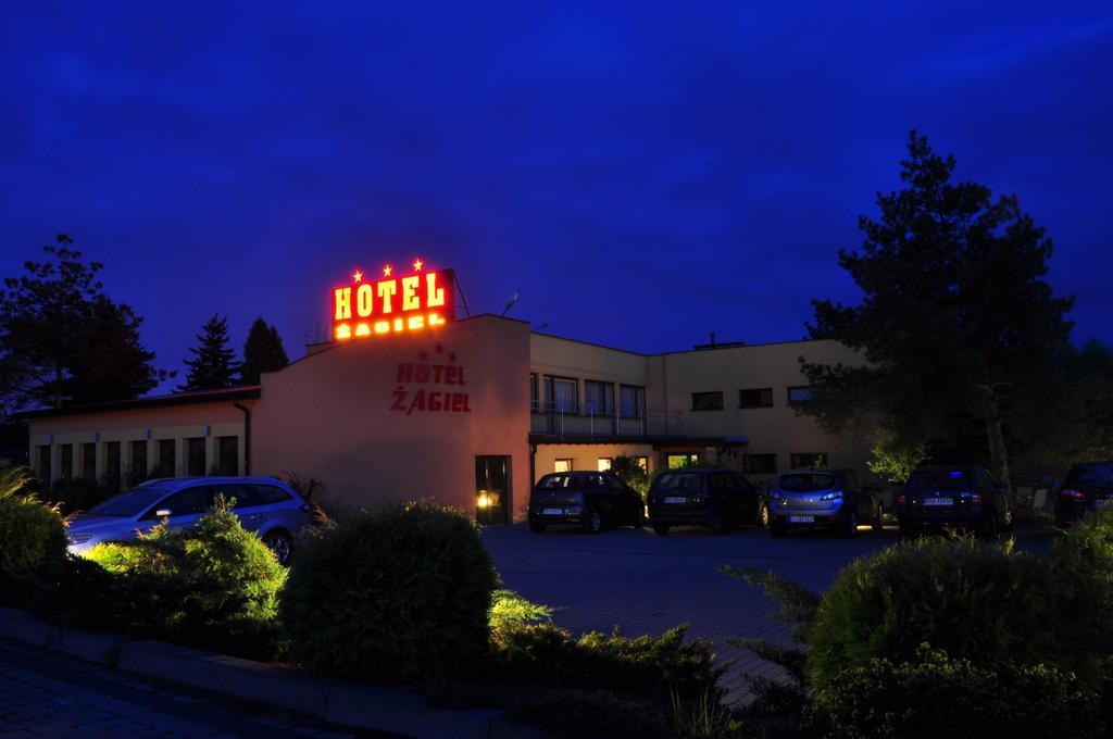 Niewiesze Hotel Zagiel מראה חיצוני תמונה
