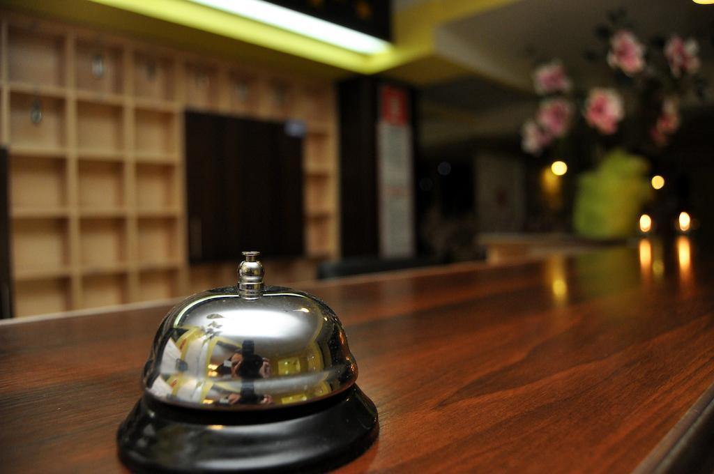 Niewiesze Hotel Zagiel מראה חיצוני תמונה