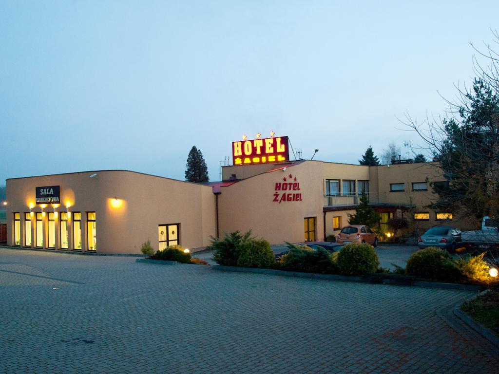 Niewiesze Hotel Zagiel מראה חיצוני תמונה