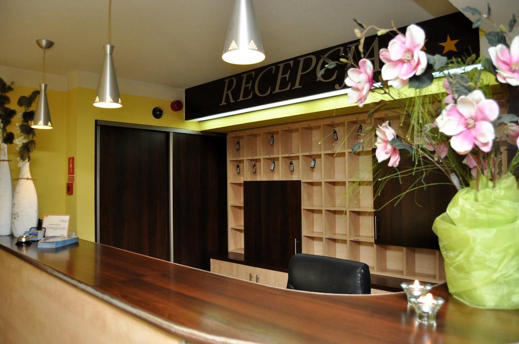 Niewiesze Hotel Zagiel מראה חיצוני תמונה