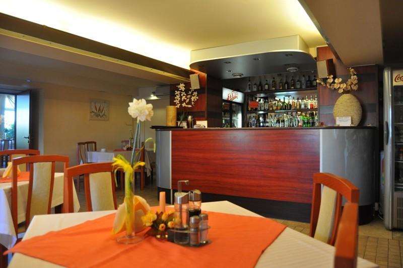 Niewiesze Hotel Zagiel מראה חיצוני תמונה